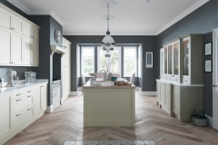 Aldana Ivory & Stone