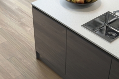 Strada Gloss Graphite & Porcelain
