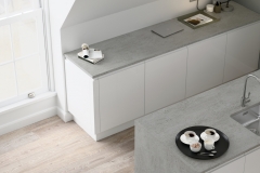 Strada Gloss White & Aldana Green