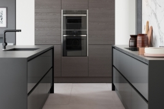 Zola Gloss Dust Grey & Tavola Carbon
