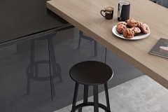 Zola Gloss Porcelain & Graphite