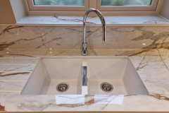 Zola-Gloss-Cashmere-With-Copper-Fixed-Rail-9