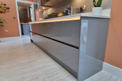 Zola-Gloss-Dust-Grey-Fixed-Rail-Brushed-Copper-Rails-23